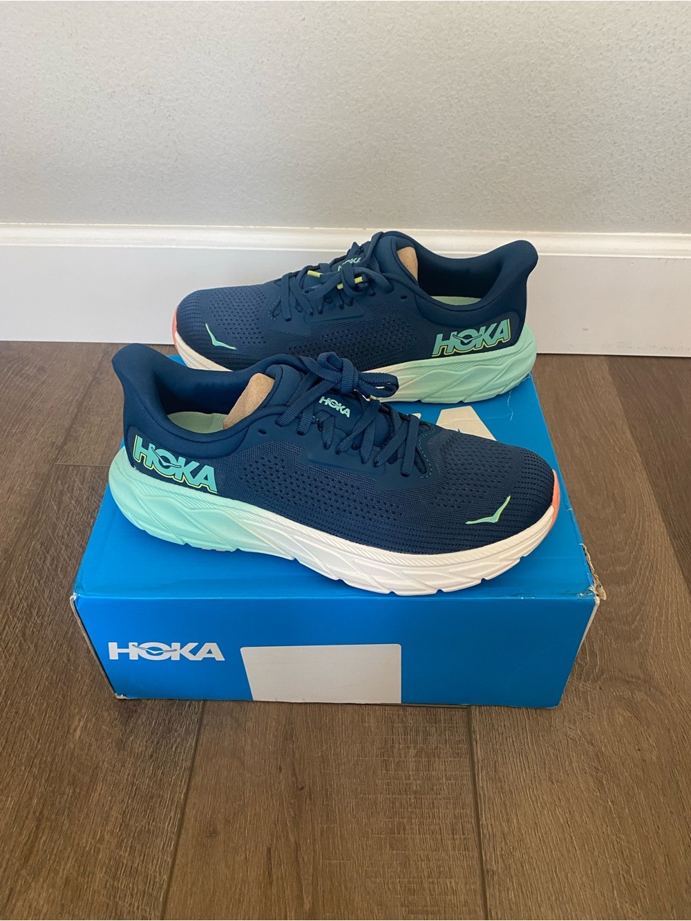 HOKA Arahi 7 Women’s 8 Midnight/Seafoam